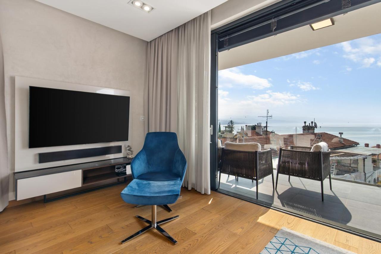 Luxury Apartment Iris Adriatica ***** Опатия Экстерьер фото