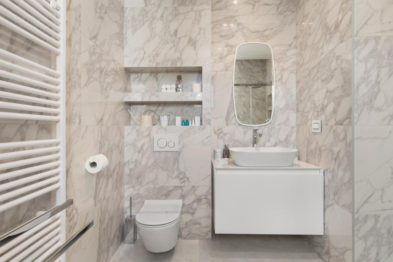 Luxury Apartment Iris Adriatica ***** Опатия Экстерьер фото